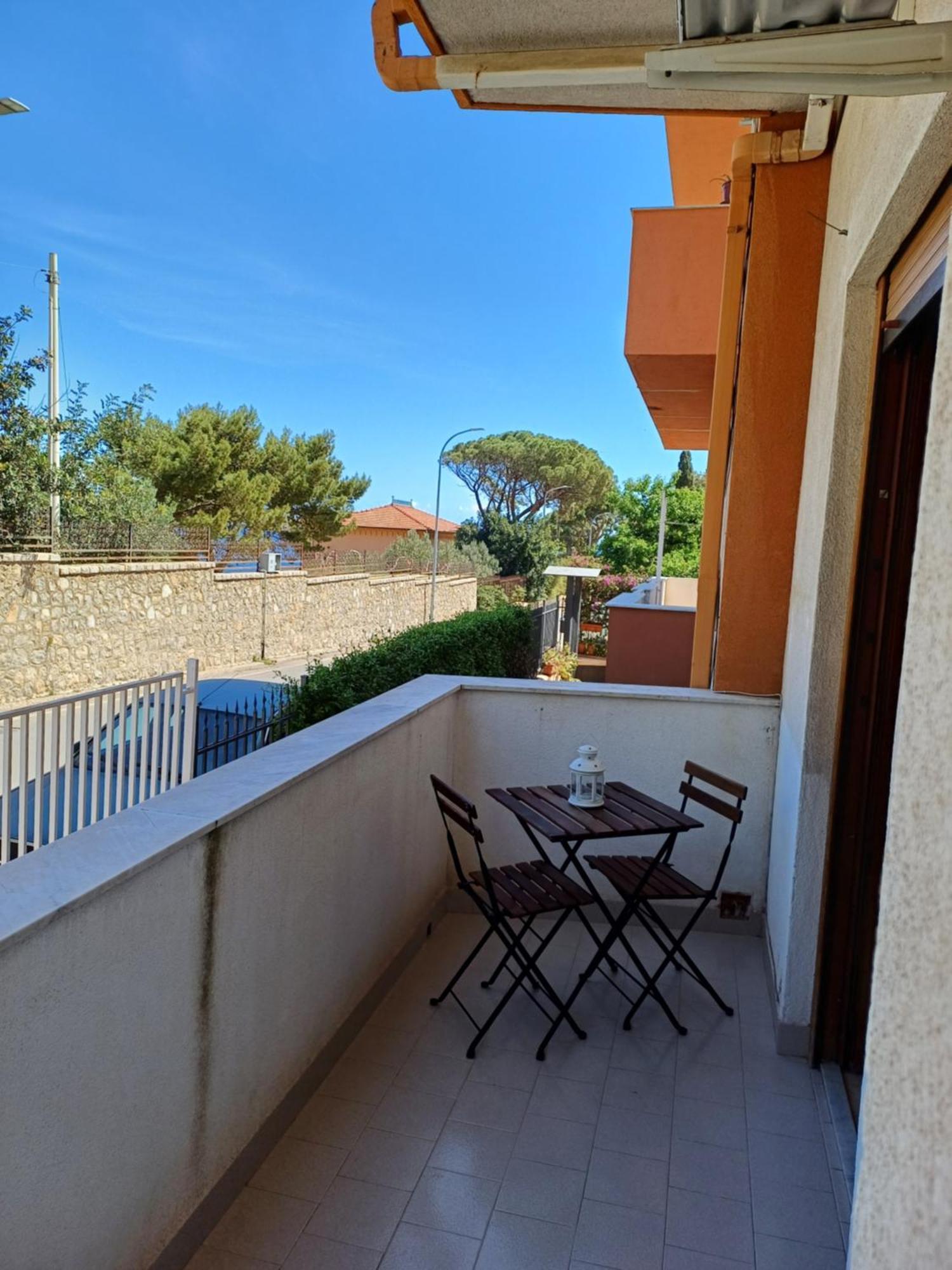 Litoranea Home Santa Flavia Bagian luar foto